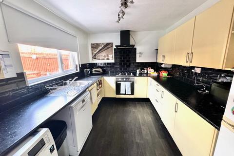 3 bedroom semi-detached house for sale, Ayr Close, Telford TF1