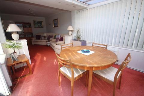 6 Box Close, Poole, BH17 7AR