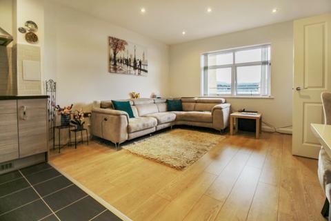2 bedroom apartment to rent - Bodiam Court E17