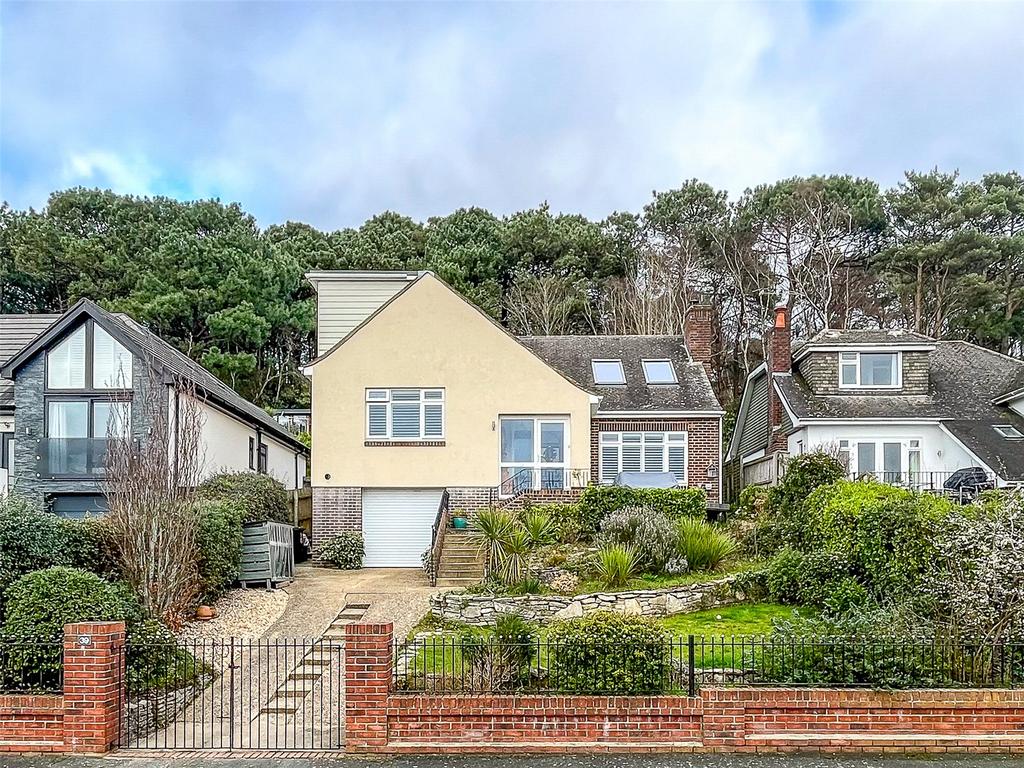 Hillside Drive, Christchurch, Dorset... 4 bed detached house for sale