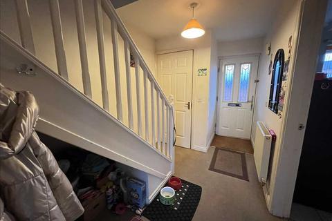3 bedroom semi-detached house for sale, Farnborough Close, CORBY
