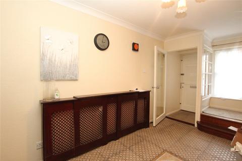 7 Kenilworth Gardens, London, SE18 3JB