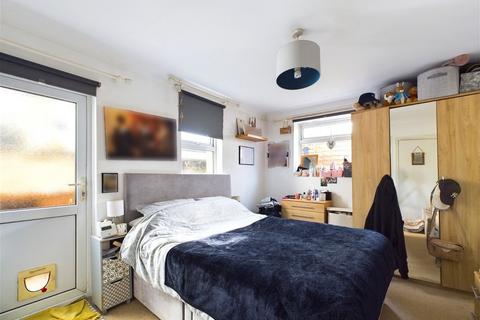 1 bedroom flat for sale, Sugden Road, Worthing BN11 2JQ