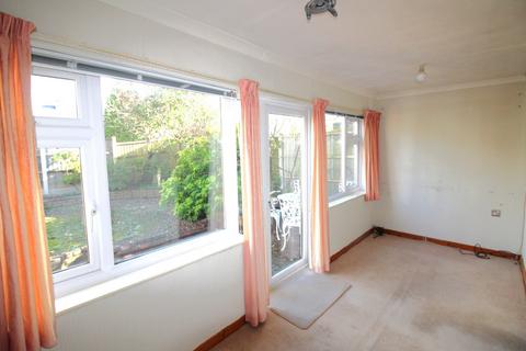 3 bedroom semi-detached house for sale, Cavendish Drive, Kidderminster, DY10