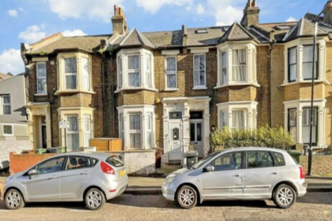 3 bedroom terraced house for sale, Gloucester Road, London