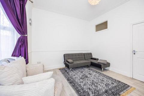 3 bedroom terraced house for sale, Gloucester Road, London