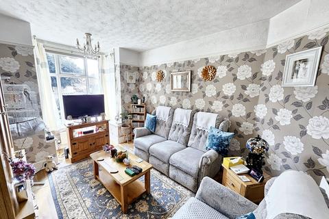 16 Frome Road, Trowbridge, BA14 0DA