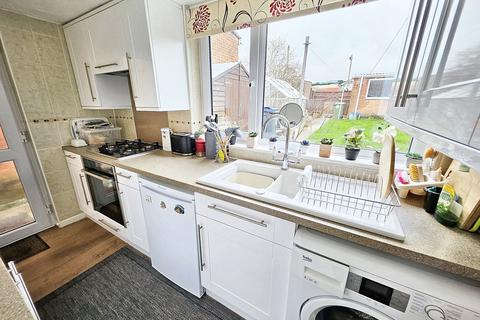 16 Frome Road, Trowbridge, BA14 0DA