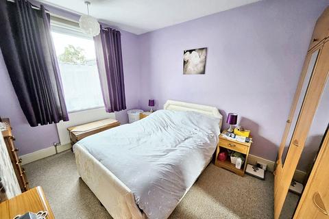 16 Frome Road, Trowbridge, BA14 0DA