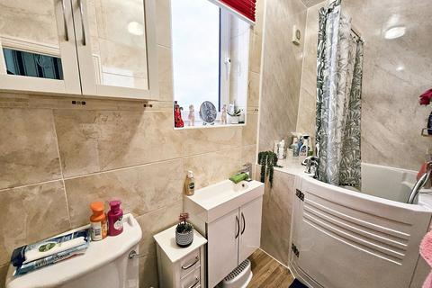 16 Frome Road, Trowbridge, BA14 0DA