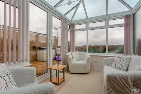 14 Dean View, Cinderford, GL14 3EE