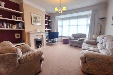 90 Ryefield Avenue, Uxbridge, UB10 9BZ