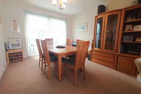 90 Ryefield Avenue, Uxbridge, UB10 9BZ
