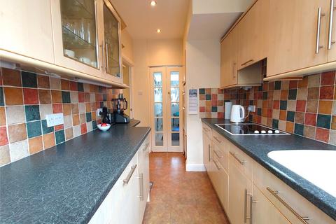 90 Ryefield Avenue, Uxbridge, UB10 9BZ