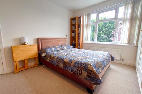 90 Ryefield Avenue, Uxbridge, UB10 9BZ