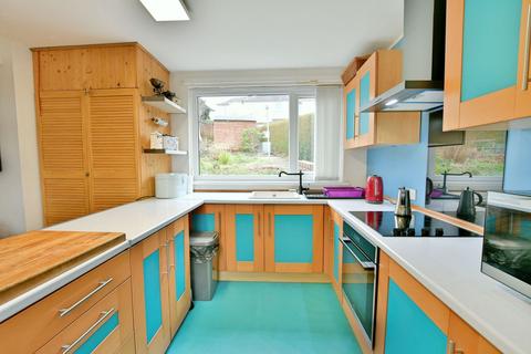 3 Derwent Crescent, Swalwell, Newcastle Upon Tyne, NE16 3HX