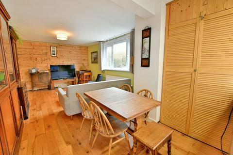 3 Derwent Crescent, Swalwell, Newcastle Upon Tyne, NE16 3HX