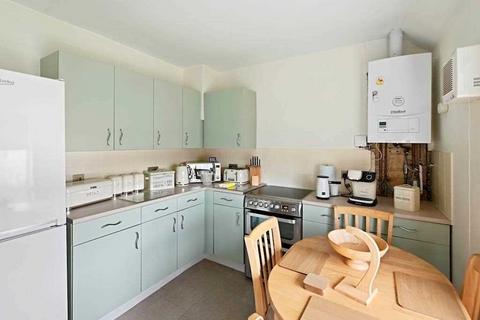 18 Lillechurch Road, Dagenham, RM8 2BG