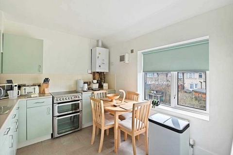 18 Lillechurch Road, Dagenham, RM8 2BG