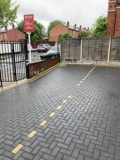 Parking to rent - Kingswood Road, Moseley B13