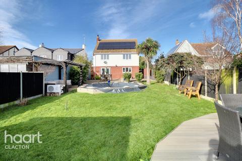 5 bedroom detached house for sale, Clacton Road, St Osyth