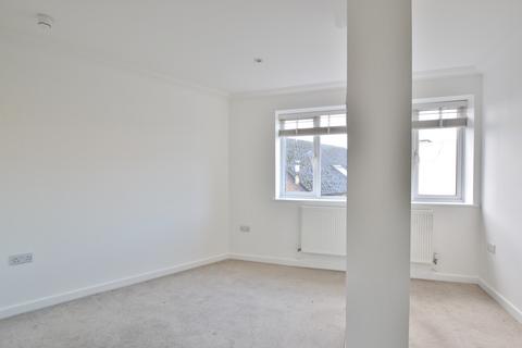 1 bedroom apartment for sale, South Road, Haywards Heath RH16