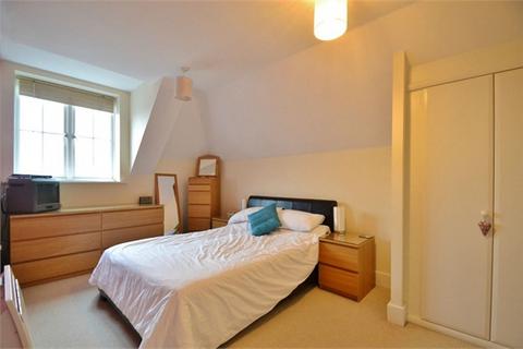 2 bedroom apartment to rent, Updown Hill, Haywards Heath RH16