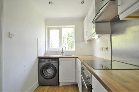 undefined, Great Heathmead, Haywards Heath RH16