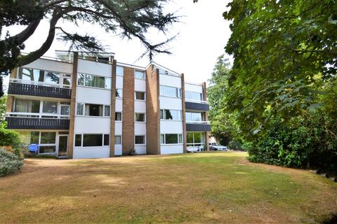 2 bedroom apartment to rent, Oathall Road, Haywards Heath RH16