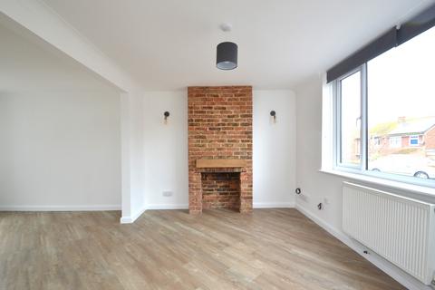 3 bedroom end of terrace house to rent, West Street, Burgess Hill RH15