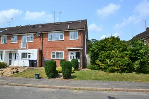 4 bedroom end of terrace house to rent, Finches Gardens, Haywards Heath RH16