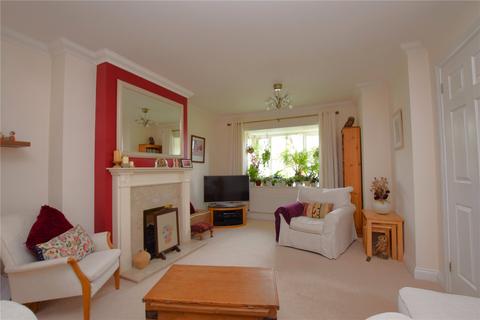4 bedroom detached house for sale, Sunny Mews, Romford, RM5