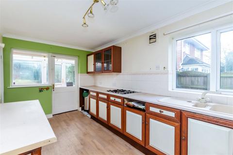 3 bedroom semi-detached house for sale, Beverley Close, Southport PR9