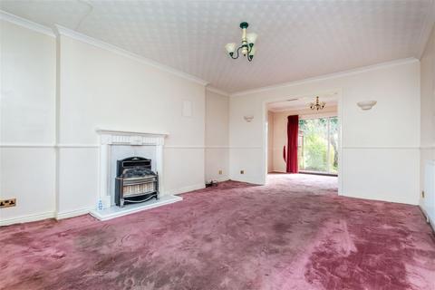 11 Beverley Close, Southport, PR9 8JS