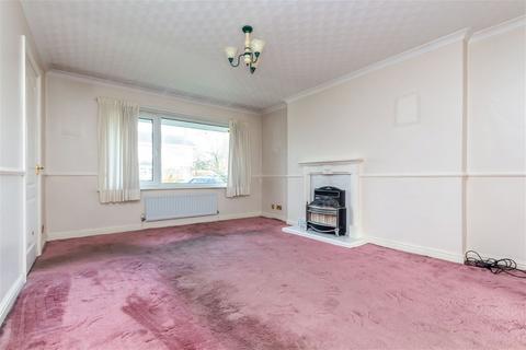 11 Beverley Close, Southport, PR9 8JS
