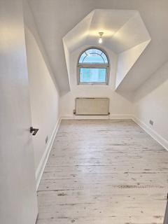 3 bedroom terraced house to rent, Marischal Road, London SE13