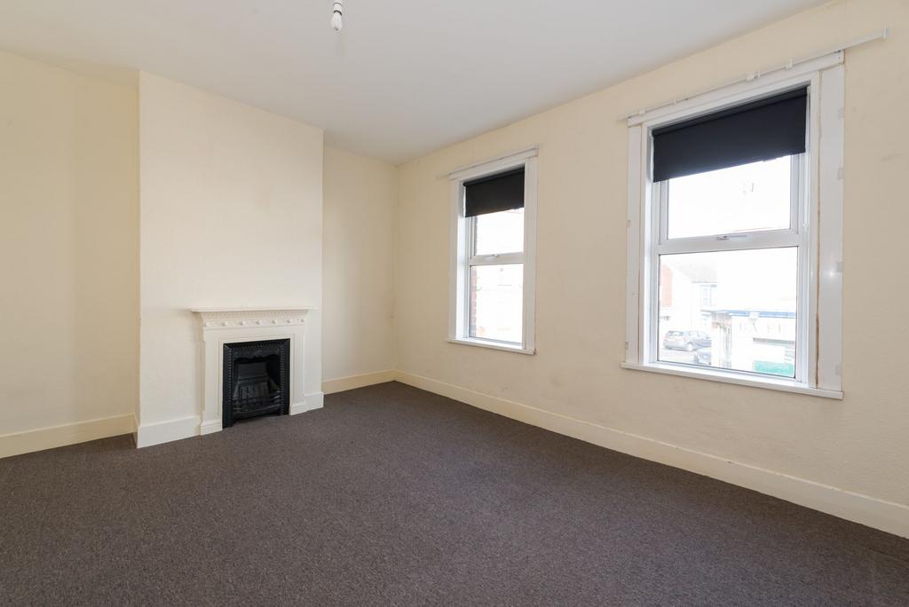 Boundary Road, Ramsgate, CT11 2 bed terraced house for sale £165,000