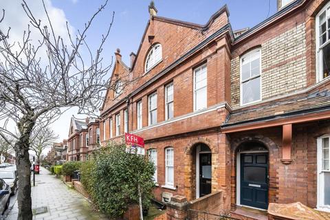 195 Amesbury Avenue, London, SW2 3BJ