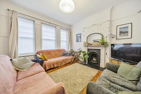 195 Amesbury Avenue, London, SW2 3BJ