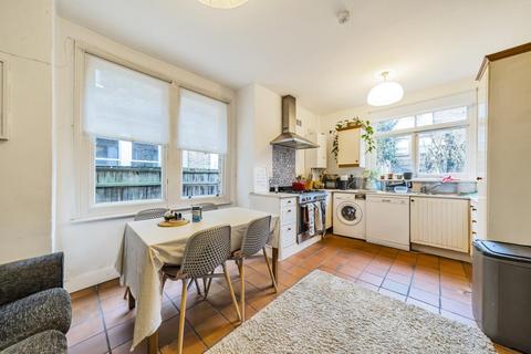 195 Amesbury Avenue, London, SW2 3BJ