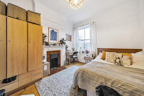 195 Amesbury Avenue, London, SW2 3BJ