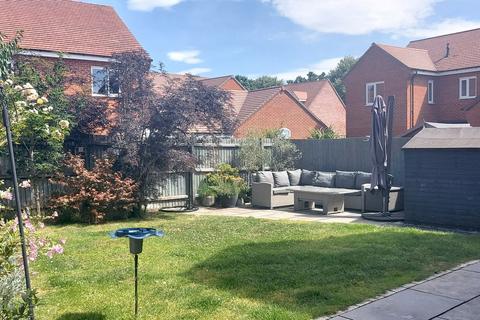 34 Burnham Road, Wythall, Birmingham, B47 6AT