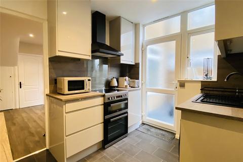 1 bedroom maisonette for sale, Staines-upon-Thames, Surrey TW18