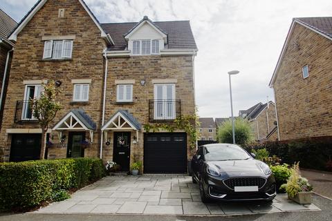 4 bedroom townhouse for sale, Vale View, Mossley OL5