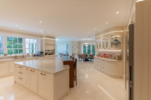 6 bedroom detached house for sale, Virginia Avenue, Virginia Water