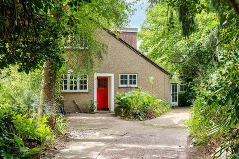 5 bedroom semi-detached house for sale, Lemsford Village, Lemsford, Welwyn Garden City, Hertfordshire, AL8 7TN