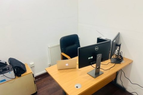 Office to rent, High Road, Ilford, Essex, IG3