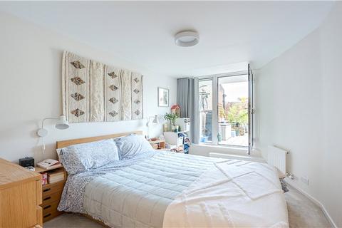 1 bedroom apartment for sale - Falmouth House, Seaton Close, London, SE11
