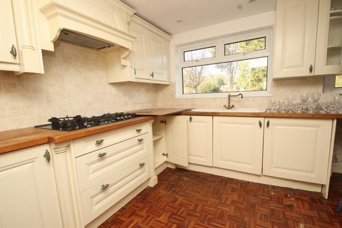 4 bedroom semi-detached house for sale, Midfield Way, Orpington, BR5