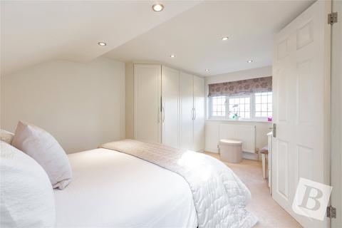 11 Walmer Close, Romford, RM7 8QH